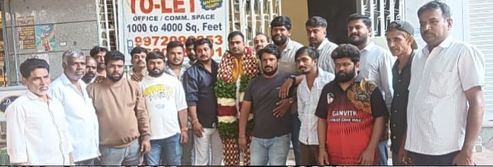 ಸಮಾಜ ಸೇವಕ ಡಾ. ಮಹೇಂದ್ರ ನ ನೇತೃತ್ವದಲ್ಲಿ ವಿನಯ್ ಶಿವಣ್ಣ ಹುಟ್ಟುಹಬ್ಬದ  ನಿಮಿತ್ತ : ಸಾರ್ವಜನಿಕರಿಗೆ ಅನ್ನ ಸಂತರ್ಪಣೆ