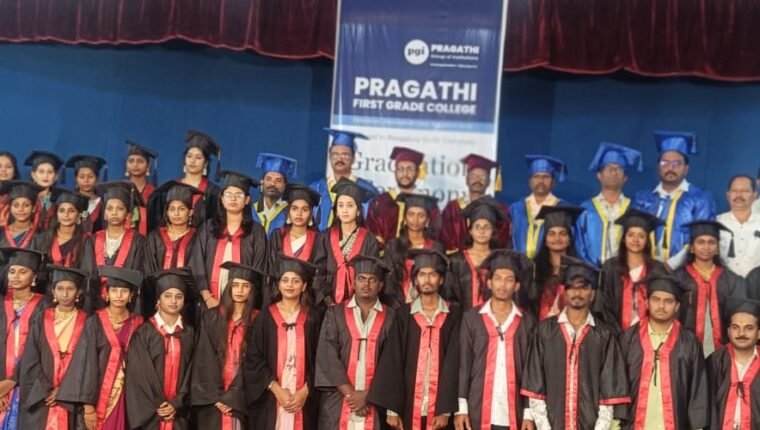 ಆದರೆ ಪದವೀಧರರು ತಾವು ಪಡೆದ ಜ್ಞಾನ ಮತ್ತು ಶಿಕ್ಷಣಕ್ಕೆ ಕೃತಜ್ಞರಾಗಿದ್ದು, ಸಮಾಜಕ್ಕೆ ಉತ್ತಮ ಕೊಡುಗೆ ನೀಡುವಂತಾಗಬೇಕು ಎಂದು ಬೆಂಗಳೂರು ಉತ್ತರ ವಿಶ್ವವಿದ್ಯಾನಿಲಯದ