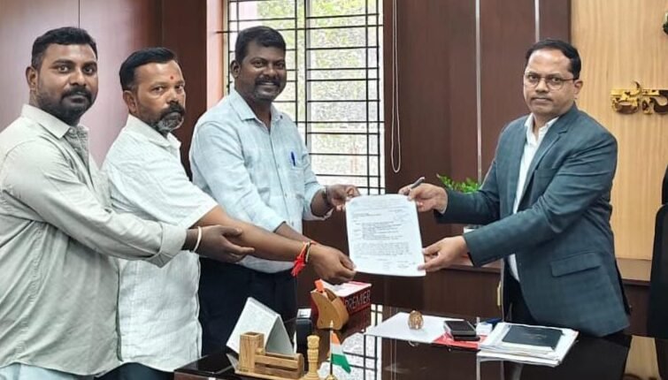 ಮೃತಪಟ್ಟ ಪೌರಕಾರ್ಮಿಕರ ಕುಟುಂಬದವರಿಗೆ ನೇರ ಪಾವತಿ ಹುದ್ದೆ ನೀಡಲು ಮನವಿ