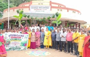 ಪಟ್ಟಣದ ಸ್ವಚ್ಛತೆ ಹಾಗೂ ಸಾರ್ವಜನಿಕರ ಆರೋಗ್ಯ ರಕ್ಷಣೆಯಲ್ಲಿ ಪೌರಕಾರ್ಮಿಕರ ಸೇವೆ ಅತ್ಯಂತ ಮಹತ್ವದ್ದಾಗಿದೆ.