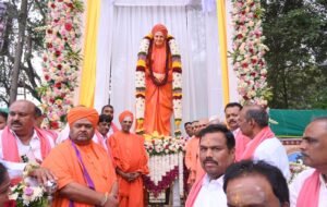 ಬೆಟ್ಟಹಲಸೂರು ಗ್ರಾಮದಲ್ಲಿ ಡಾ.ಶಿವಕುಮಾರ ಸ್ವಾಮೀಜಿಯವರ ಪುತ್ಥಳಿ ಅನಾವರಣ