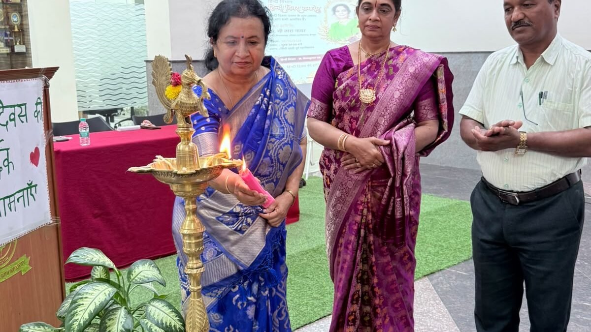 ಹಿಂದಿ ದಿವಸ್ ಆಚರಣೆ ಸಿಂಧಿ ಪದವಿ ಪೂರ್ವ ಕಾಲೇಜಿನಲ್ಲಿ 2026ರ ಸೆಪ್ಟೆಂಬರ್ 25, ಶುಕ್ರವಾರದಂದು ಹಿಂದಿ ದಿವಸ್ ಅನ್ನು ಅತ್ಯಂತ ಉತ್ಸಾಹದಿಂದ ಆಚರಿಸಲಾಯಿತು.